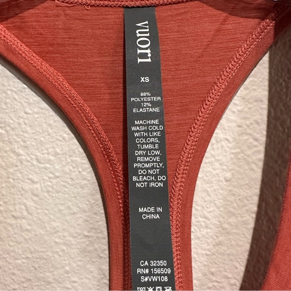 Vuori Lux Performance Tank Lychee Heather SZ XS - Picture 7 of 13